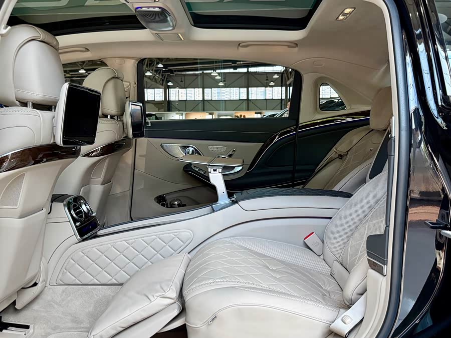 Mercedes-Benz Maybach S-Class 2017 — фото 27