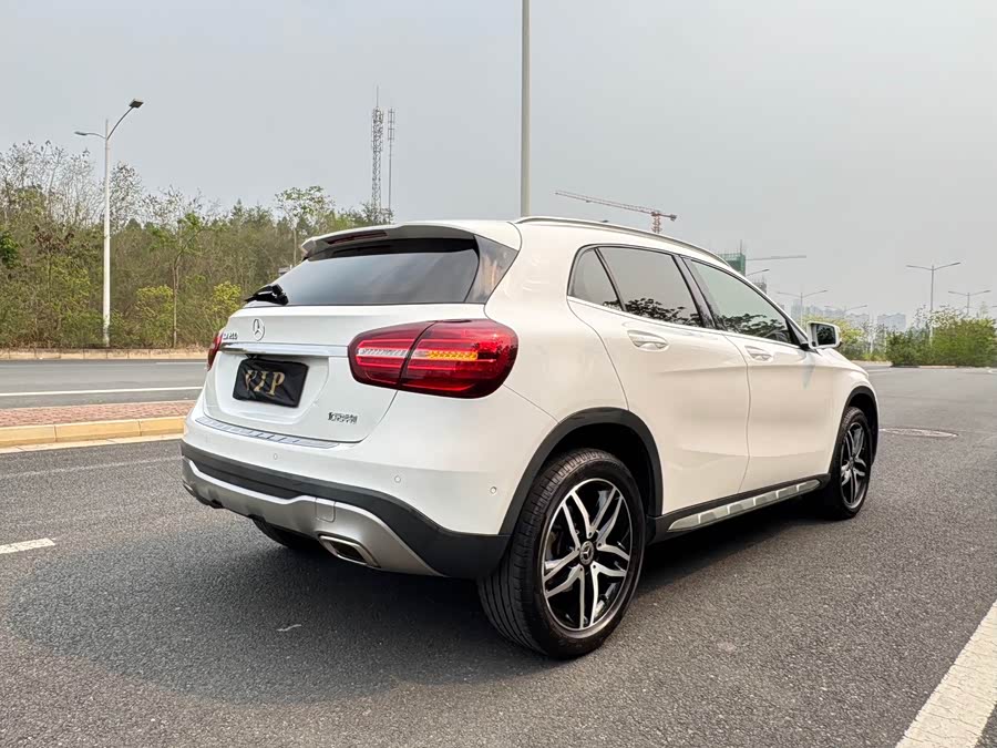 Mercedes-Benz GLA 2017 — фото 14