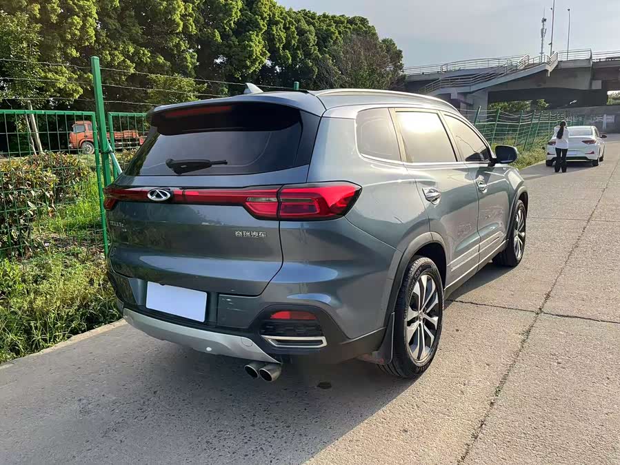 Chery Tiggo 8 2018 — фото 18