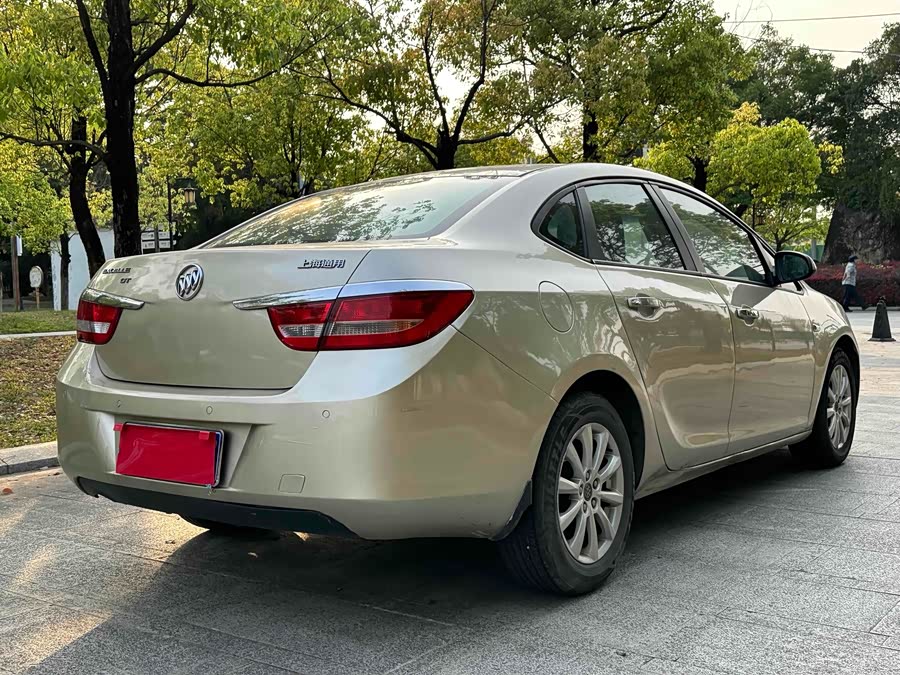 Buick Excelle 2013