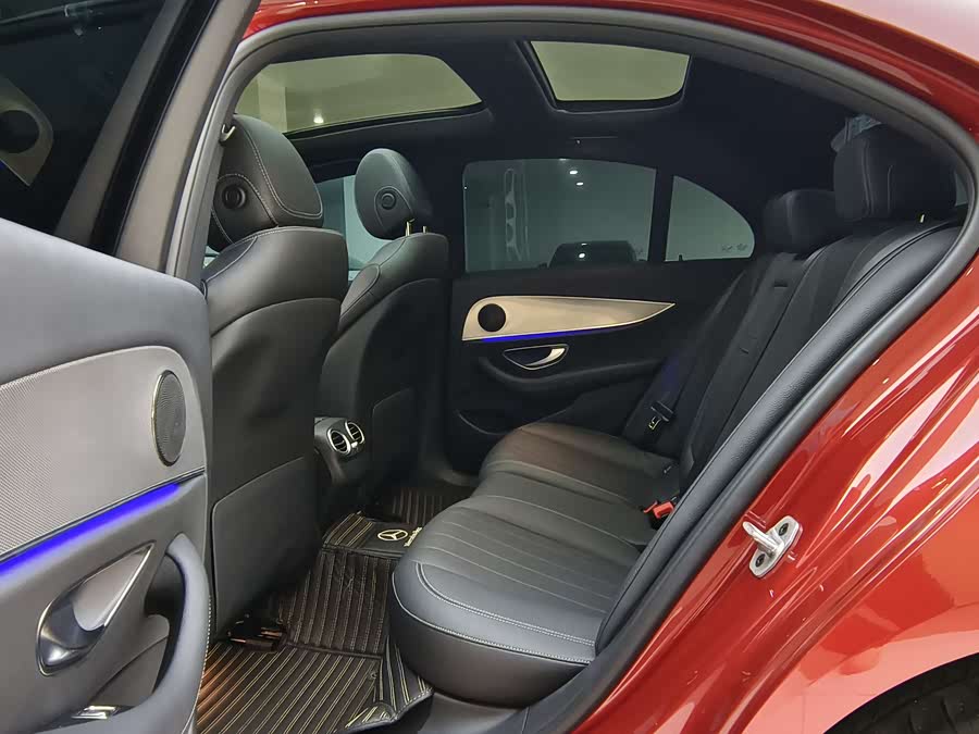 Mercedes-Benz E-Class 2019 — фото 10