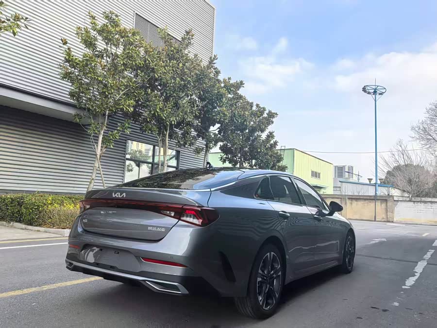 Kia K5 2021