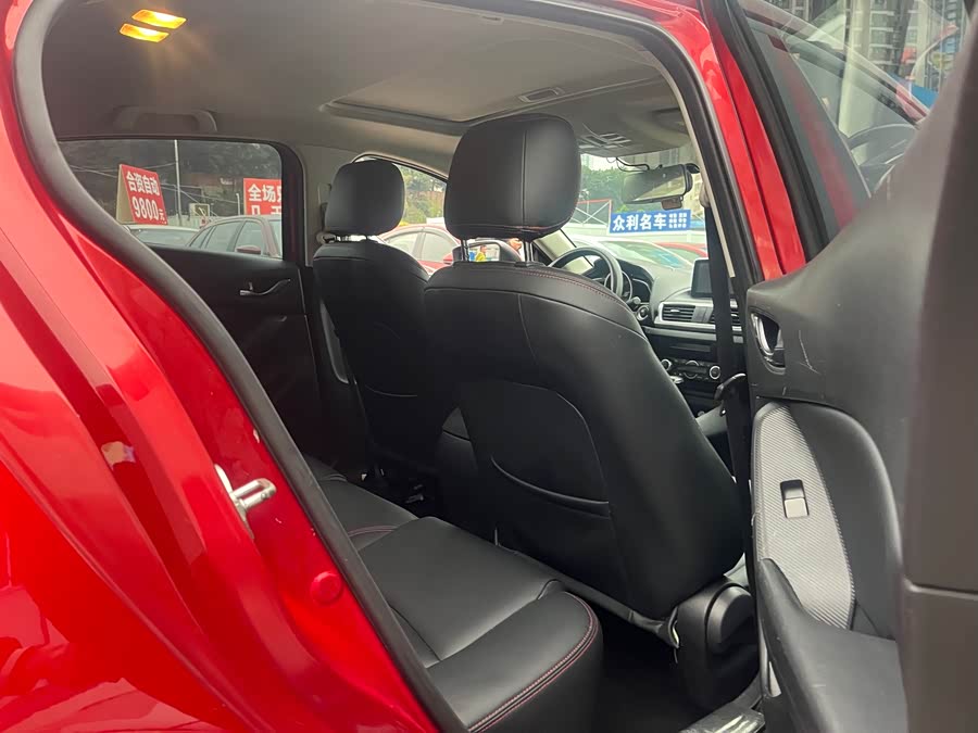 Mazda 3 Angkesela 2014
