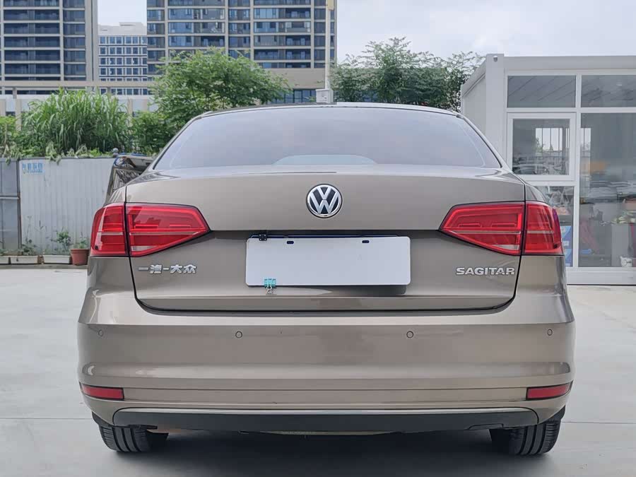 Volkswagen Sagitar 2017