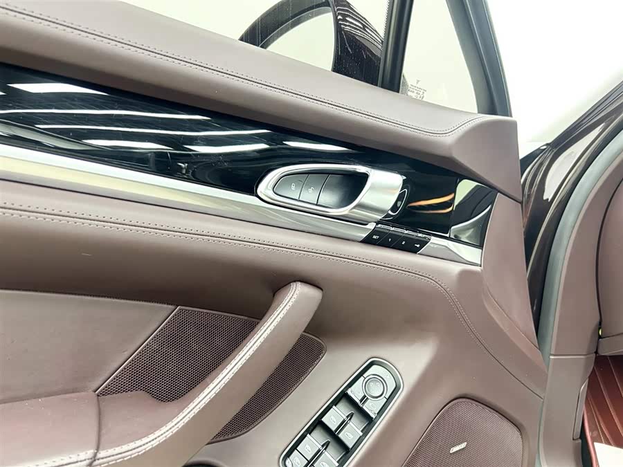 Porsche Panamera 2016 — фото 17