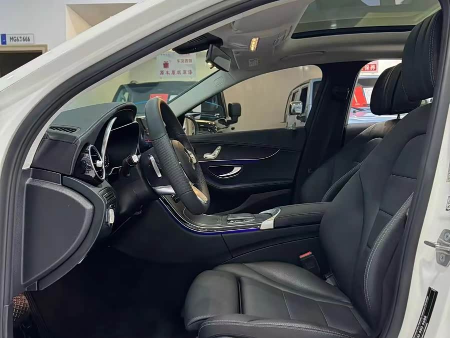 Mercedes-Benz C-Class 2021