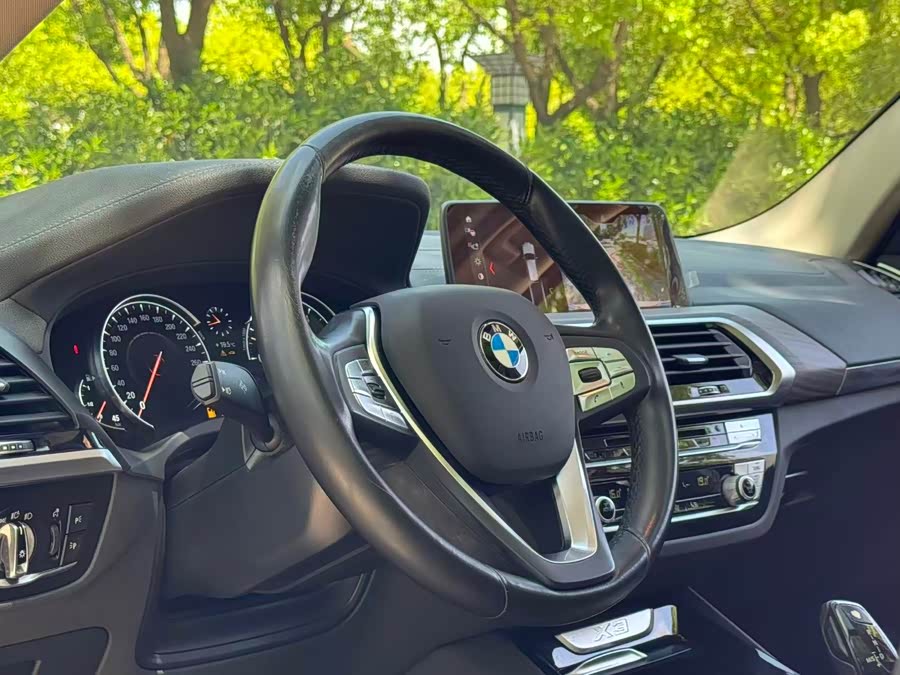 BMW X3 2019 — фото 12
