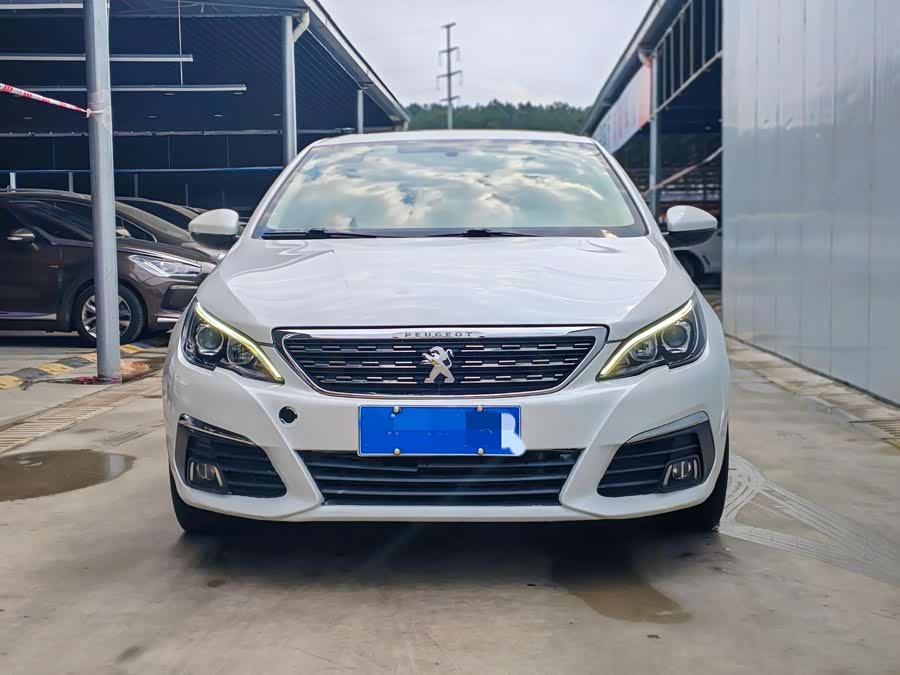 Peugeot 308 2016