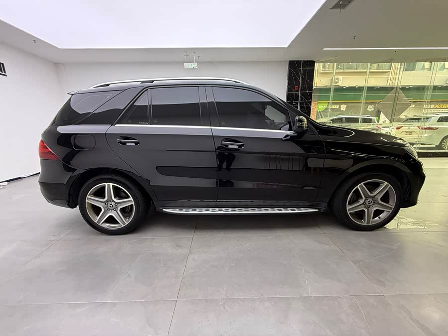 Mercedes-Benz GLE 2016