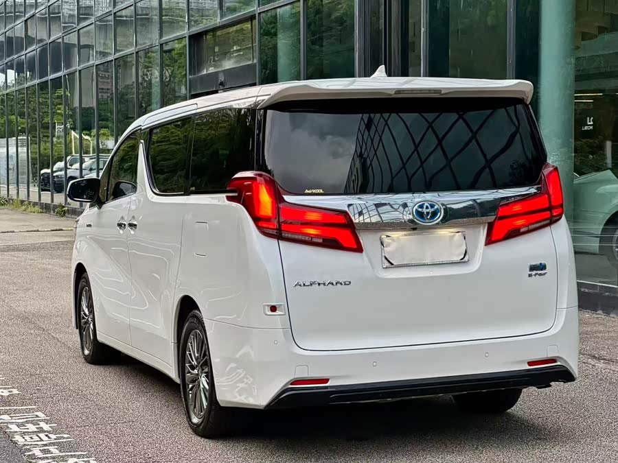 Toyota Alphard 2021 — фото 12