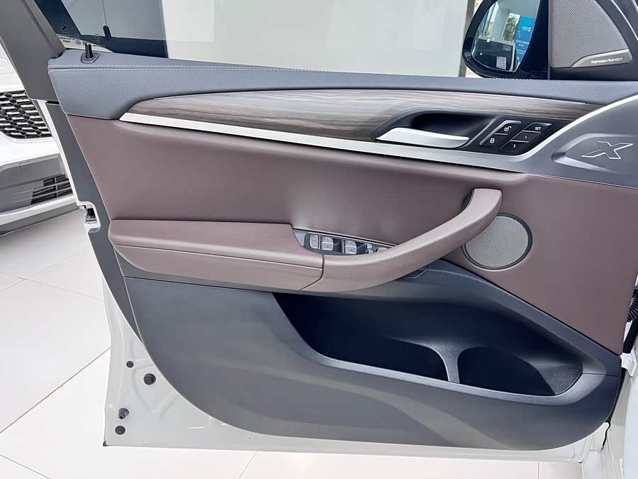 BMW X3 2022 — фото 12
