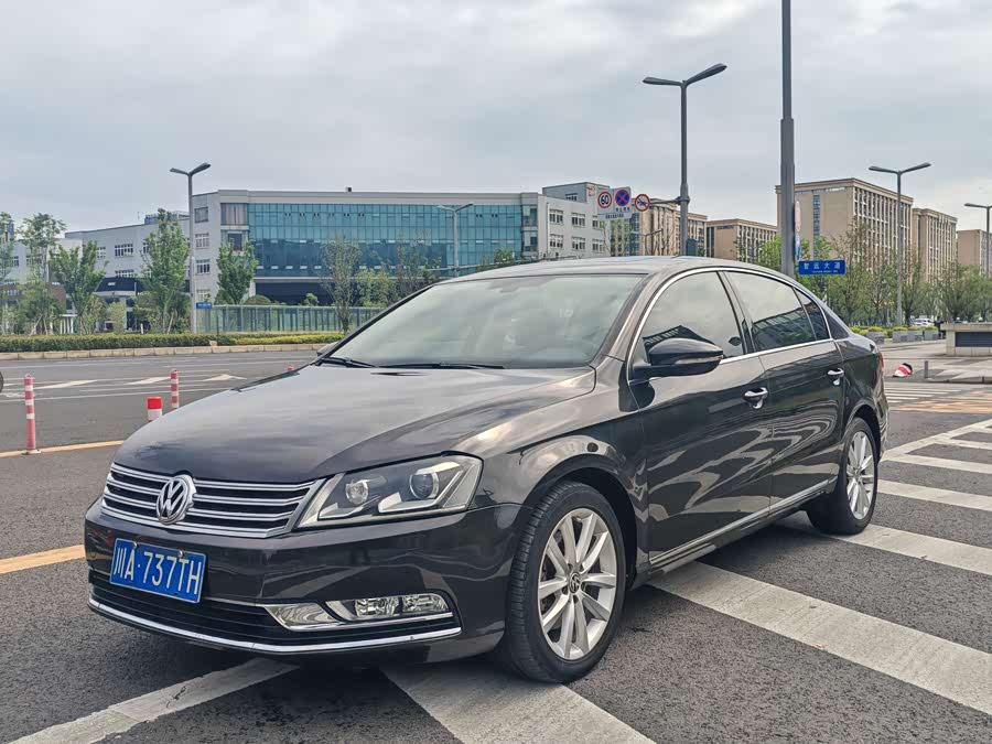 Volkswagen Magotan 2012