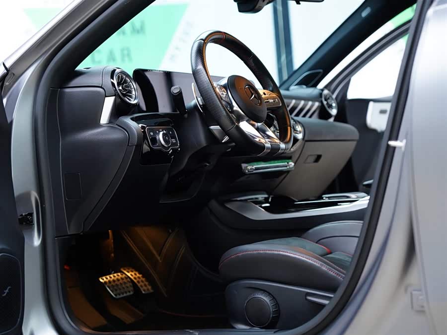 Mercedes-Benz A-Class AMG 2021 — фото 29