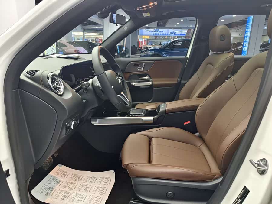 Mercedes-Benz GLB 2021