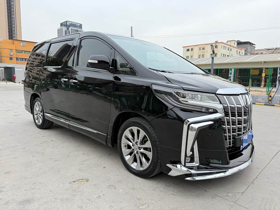 Toyota Alphard 2012