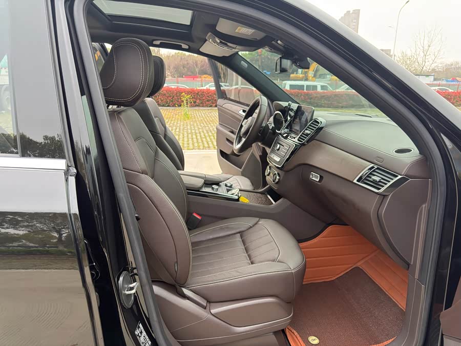 Mercedes-Benz GLE 2017 — фото 11