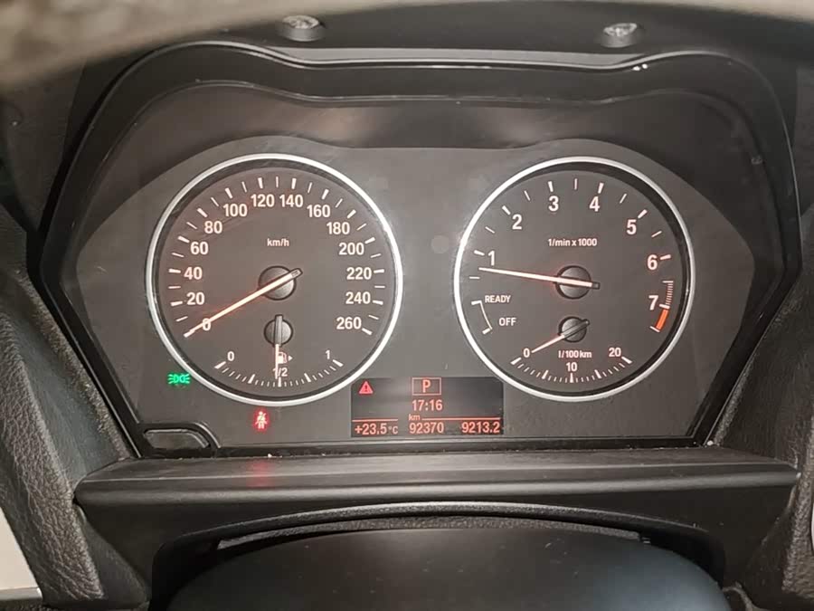 BMW 1 Series 2015 — фото 12