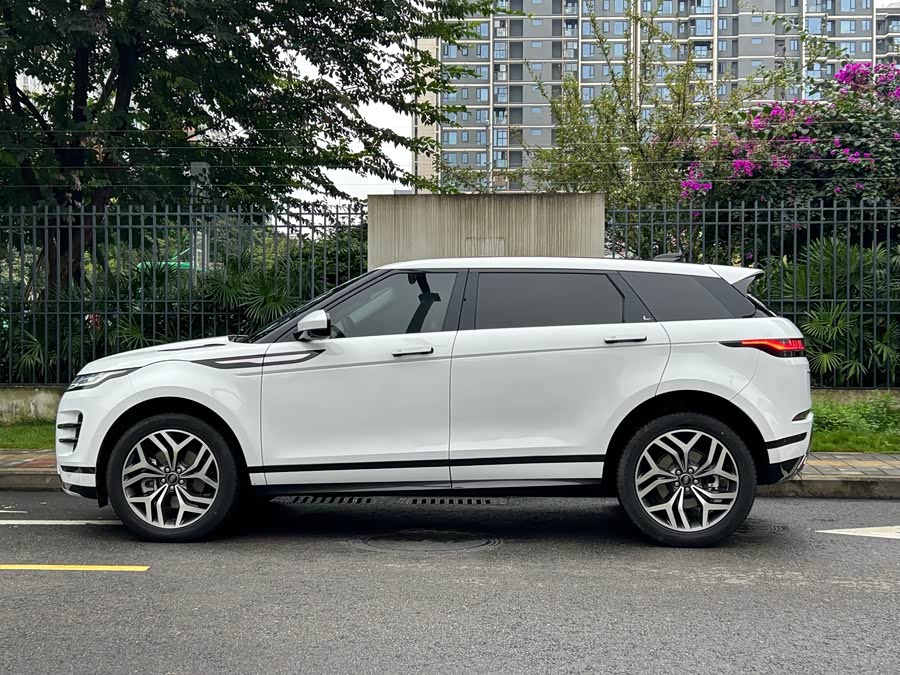 Land Rover Range Rover Evoque 2022 — фото 9