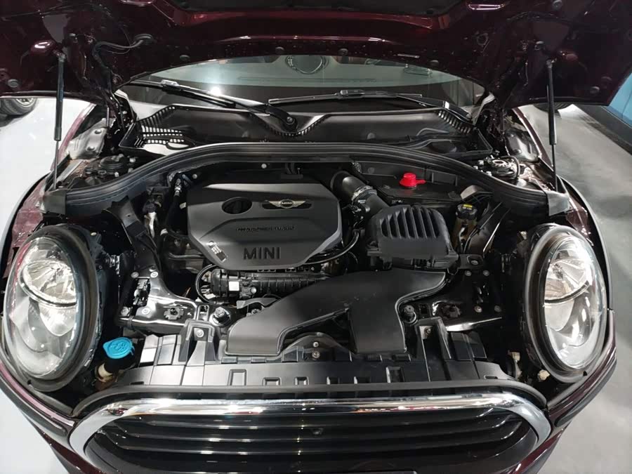 MINI Clubman 2018 — фото 16