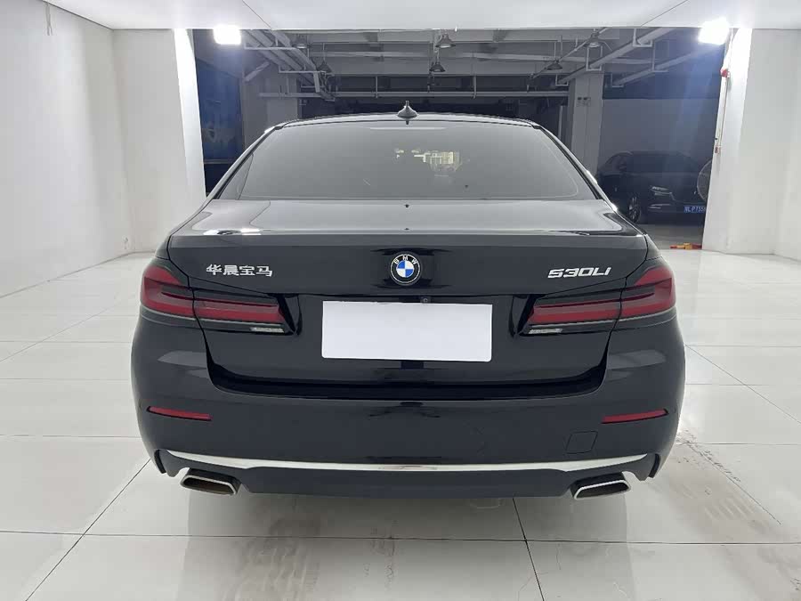 BMW 5 Series 2021
