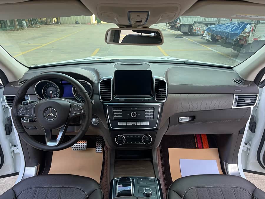Mercedes-Benz GLE 2016