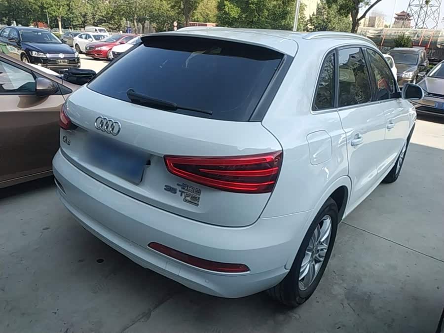 Audi Q3 2015