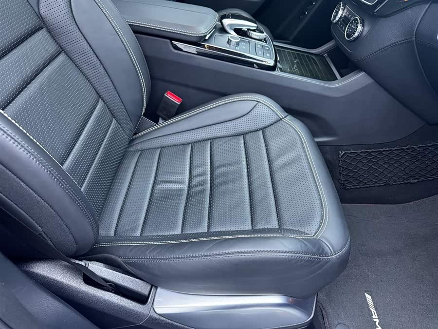 Mercedes-Benz GLS AMG 2017 — фото 18