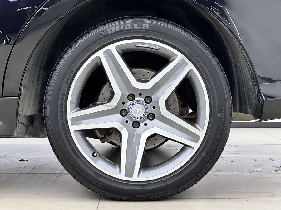 Mercedes-Benz GLE 2015 — фото 17