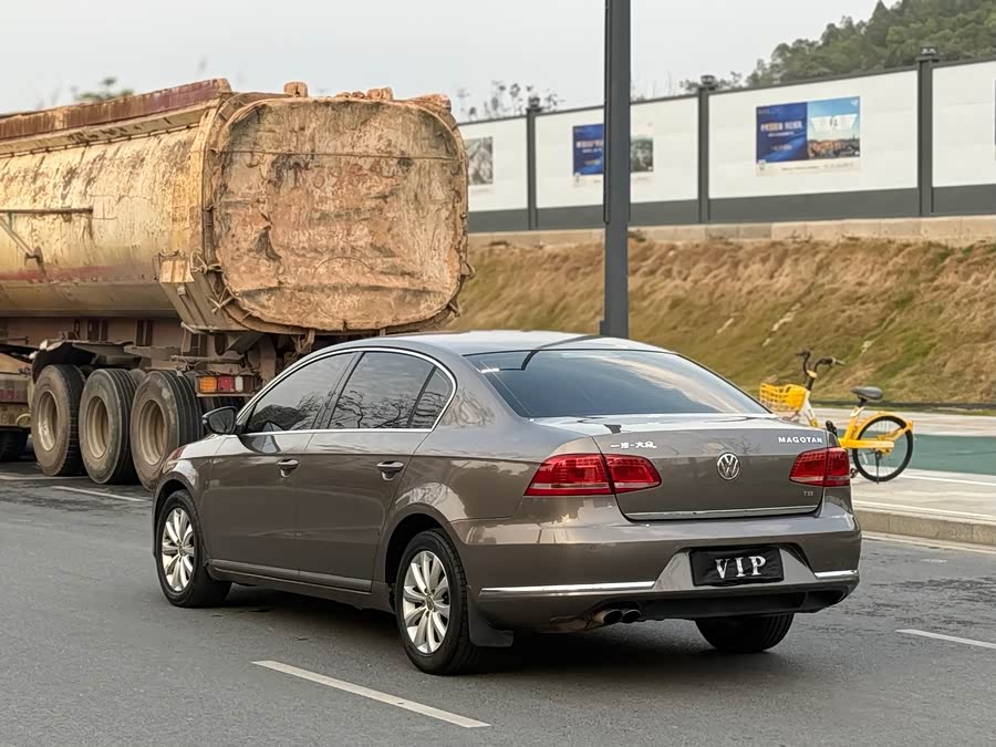 Volkswagen Magotan 2015