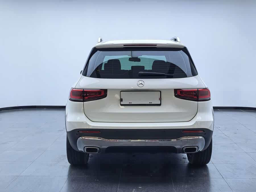 Mercedes-Benz GLB 2023