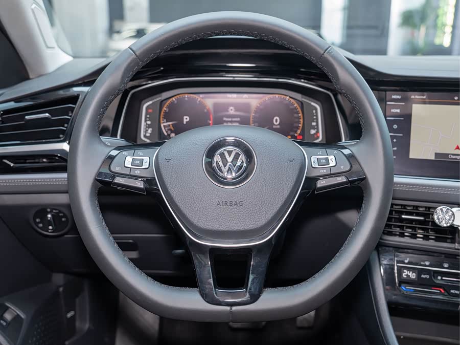 Volkswagen Sagitar 2022
