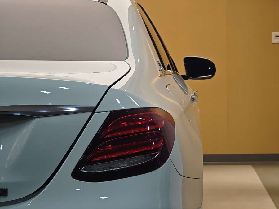 Mercedes-Benz E-Class 2016 — фото 28