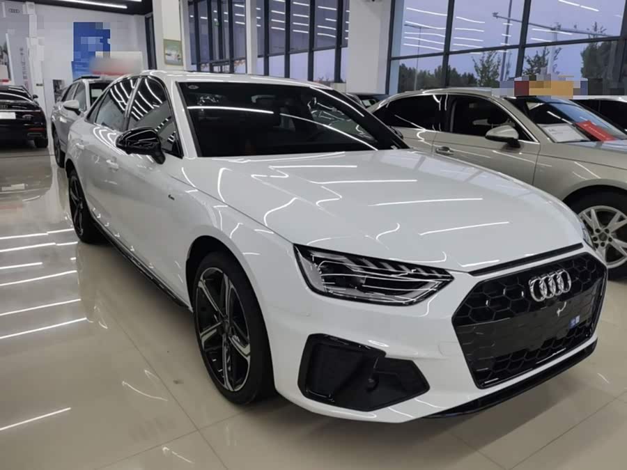Audi A4L 2025