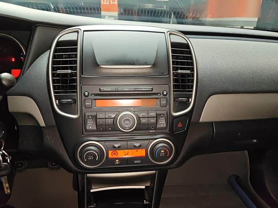 Nissan Sylphy 2012