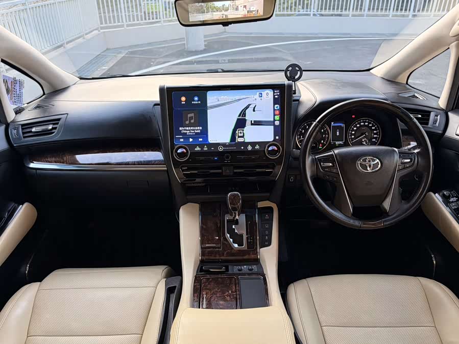 Toyota Alphard 2018