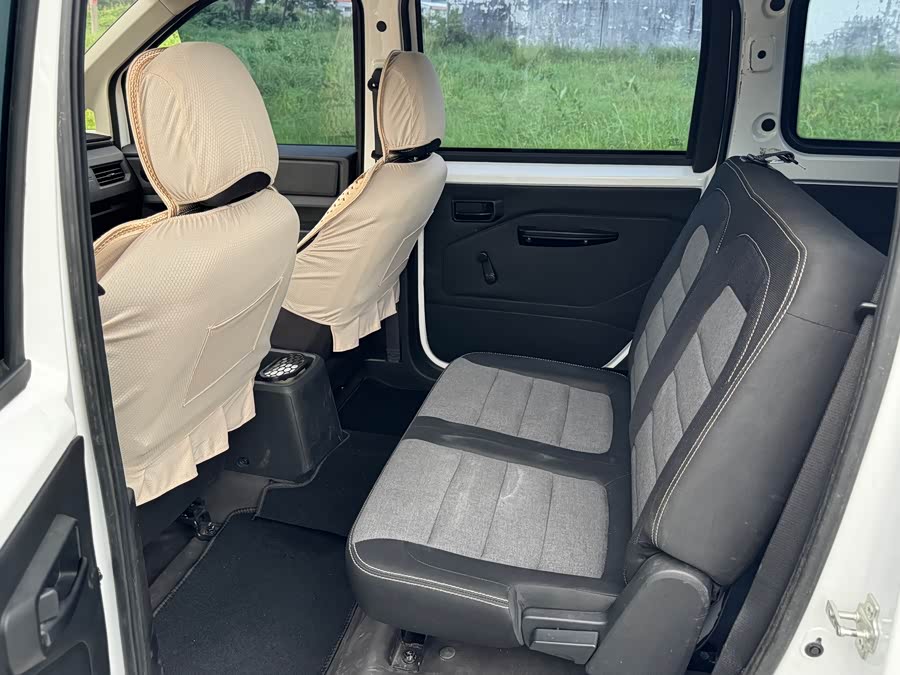Wuling Hongguang PLUS 2019