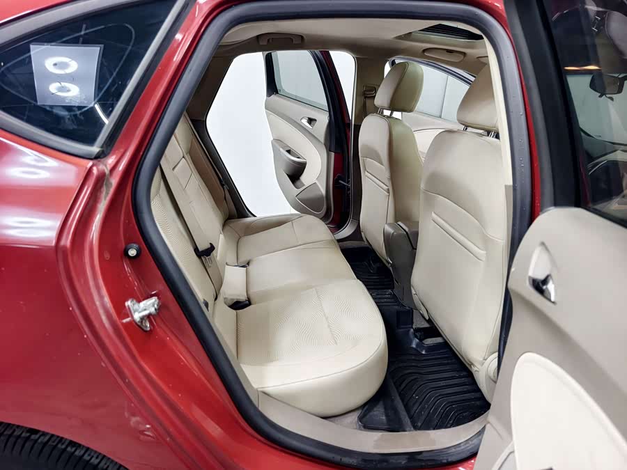 Buick Excelle GT 2013 — фото 16