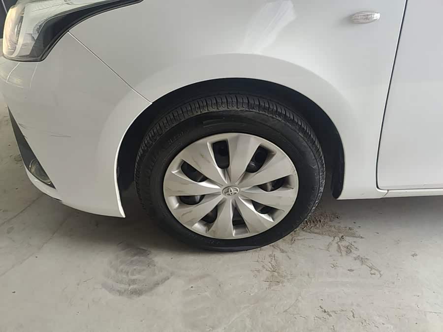 Toyota Yaris L 2016 — фото 23