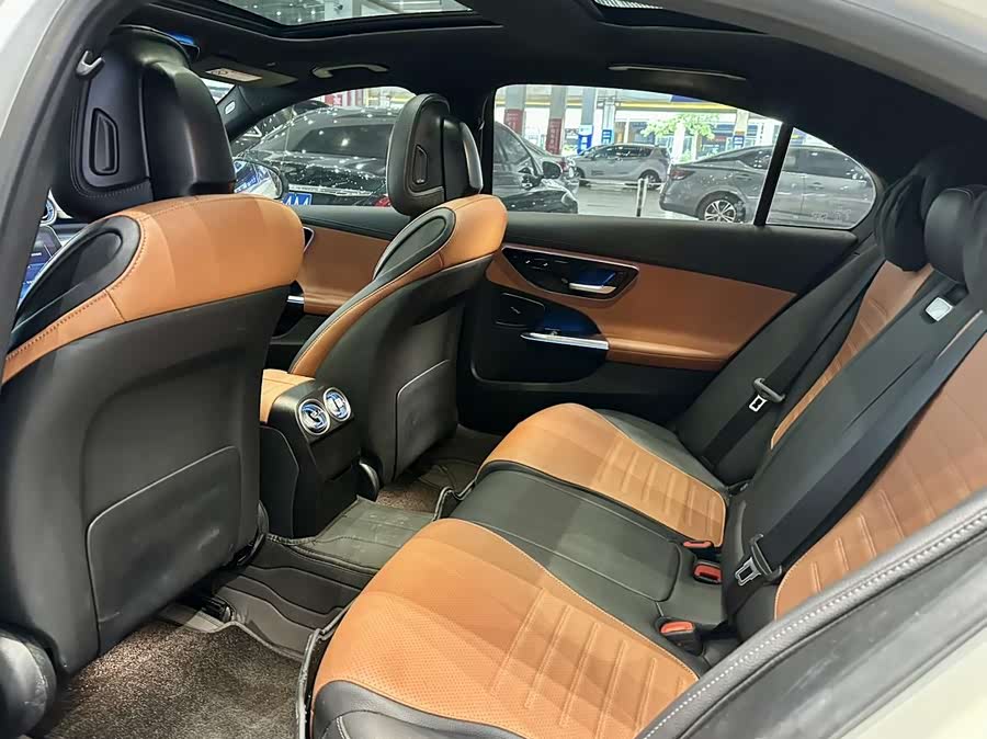 Mercedes-Benz C-Class 2022 — фото 11