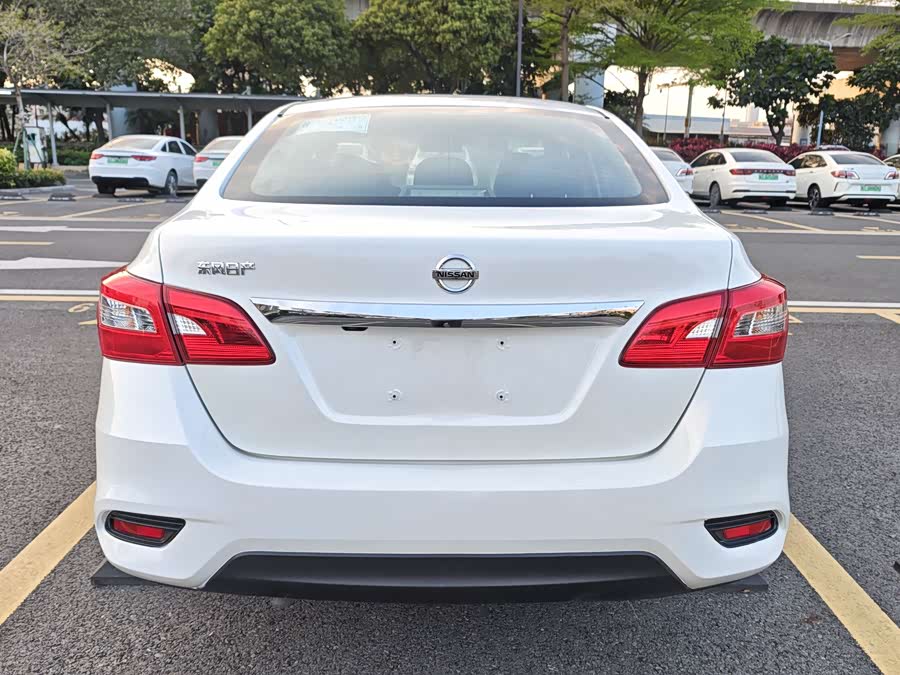 Nissan Sylphy 2022 — фото 20
