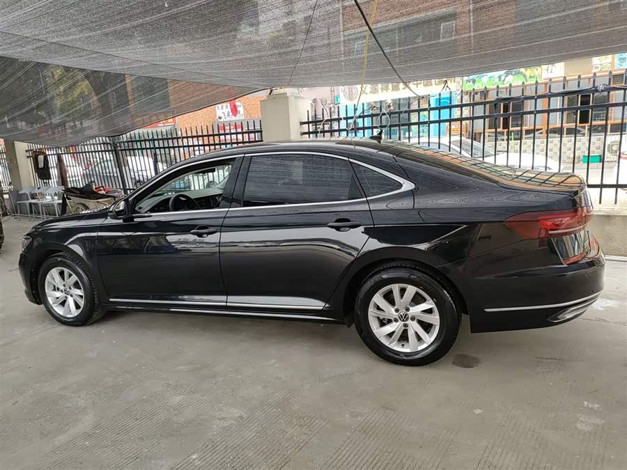 Volkswagen Passat 2022