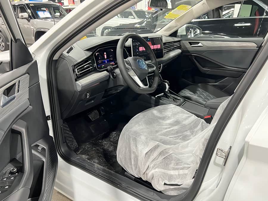 Volkswagen Sagitar 2025