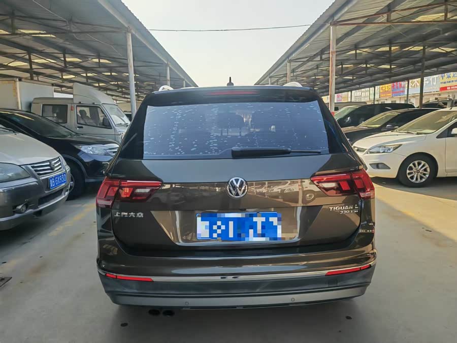 Volkswagen Tiguan L 2017 — фото 8