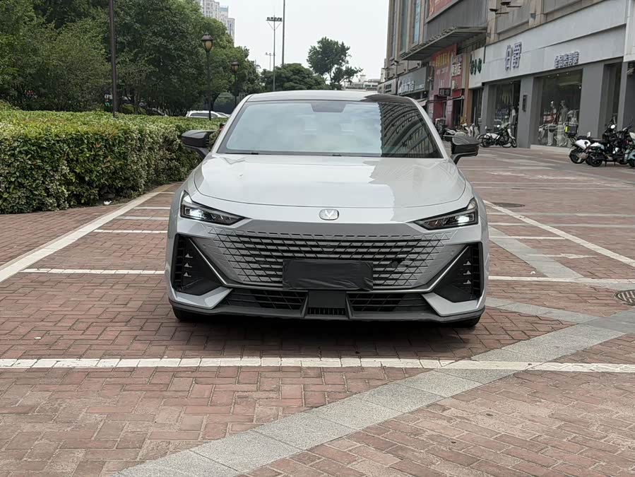 Changan UNI-V 2022