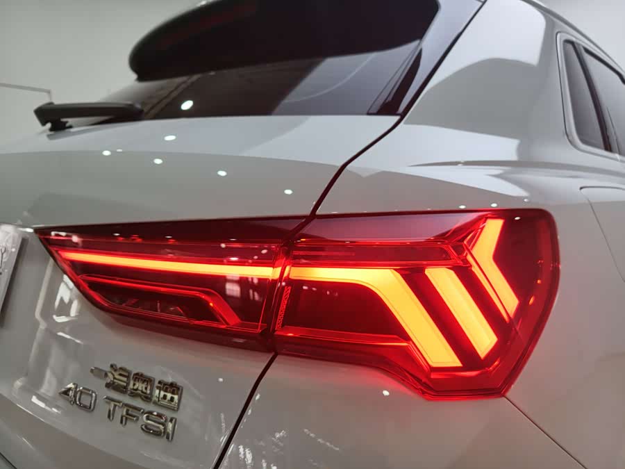 Audi Q3 2024 — фото 15