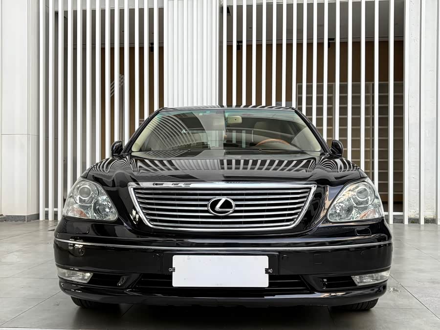 Lexus LS 2005