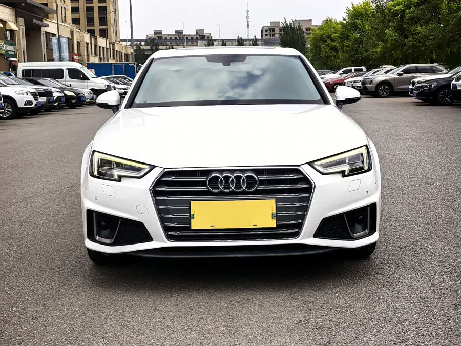 Audi A4L 2019