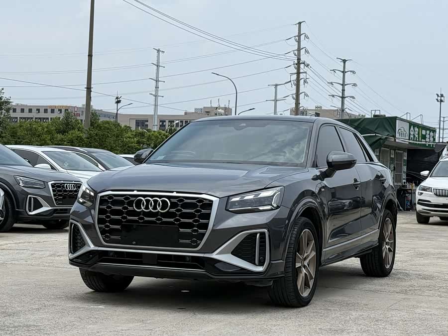 Audi Q2L 2022