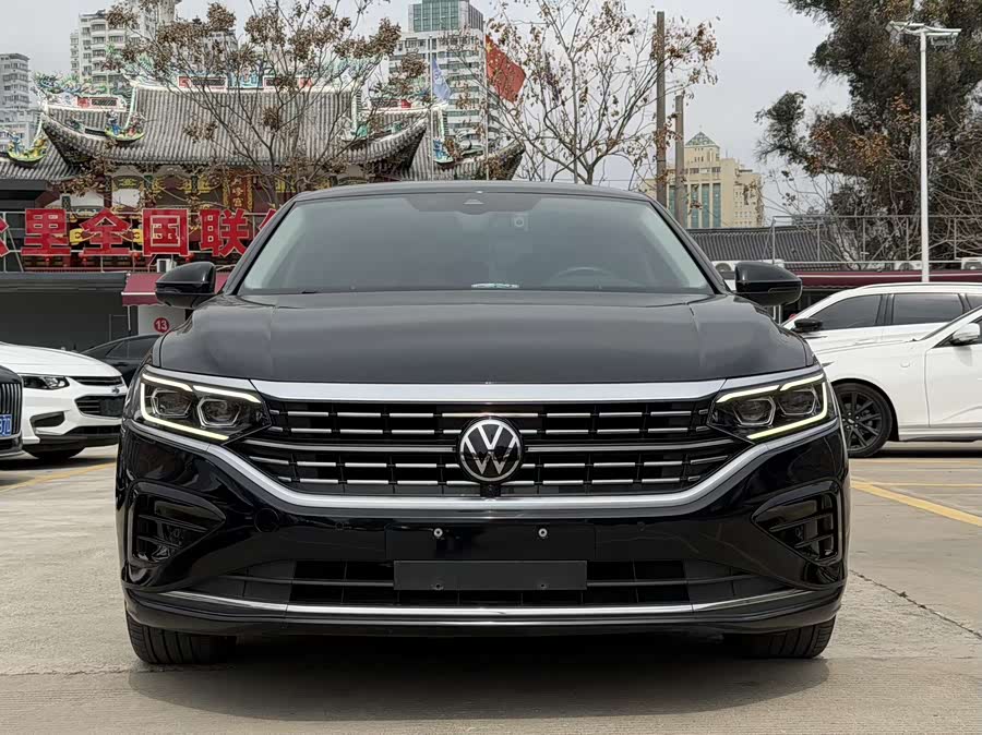 Volkswagen Passat 2023