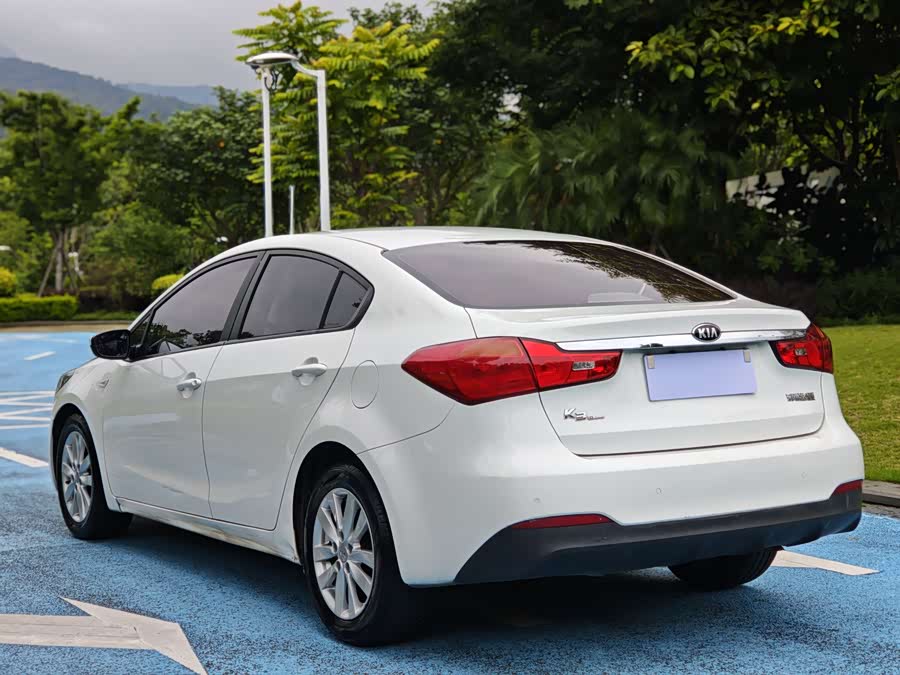 Kia K3 2015